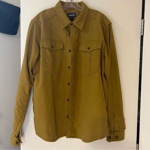 Patagonia outerwear button down medium